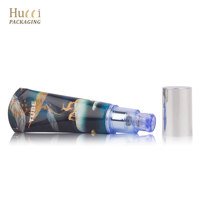 Cosmetic packaging tube}