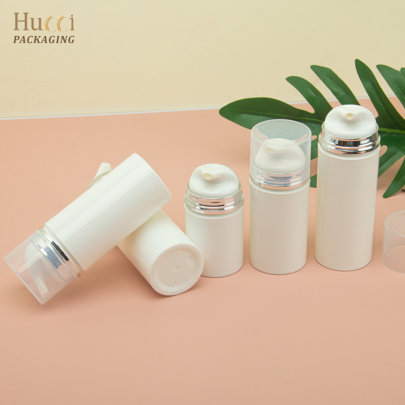 Cosmetic pump bottle}